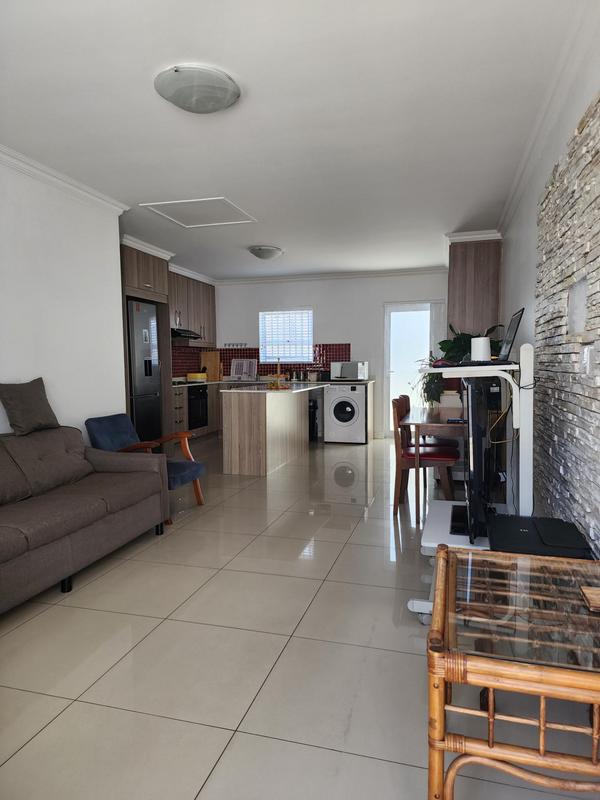 2 Bedroom Property for Sale in Grassy Park Western Cape